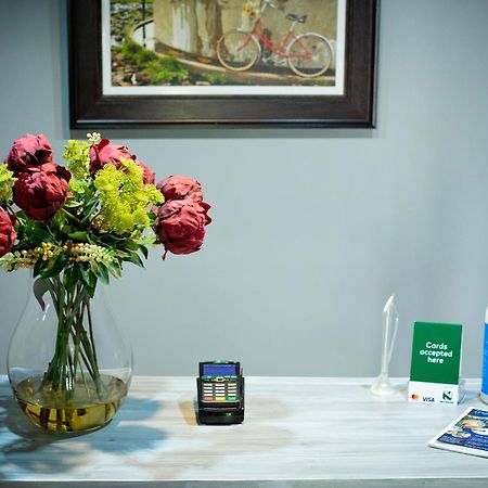 Crisp Guest Rooms Блумфонтейн Экстерьер фото