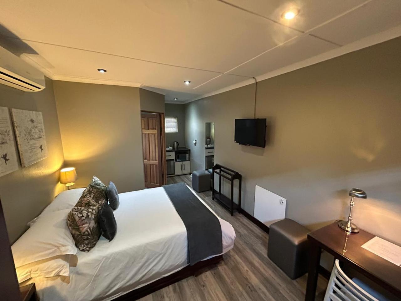 Crisp Guest Rooms Блумфонтейн Экстерьер фото