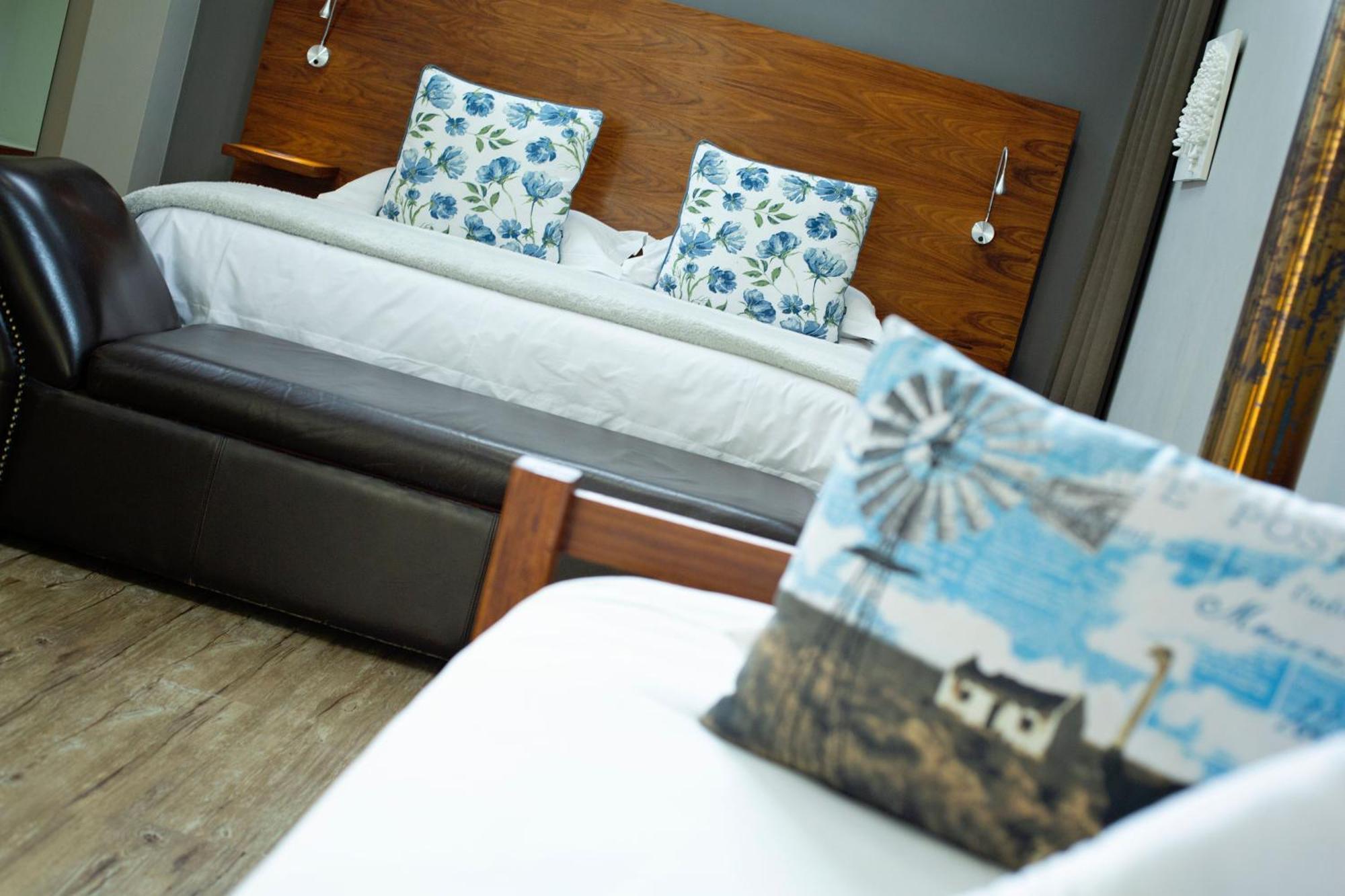 Crisp Guest Rooms Блумфонтейн Экстерьер фото